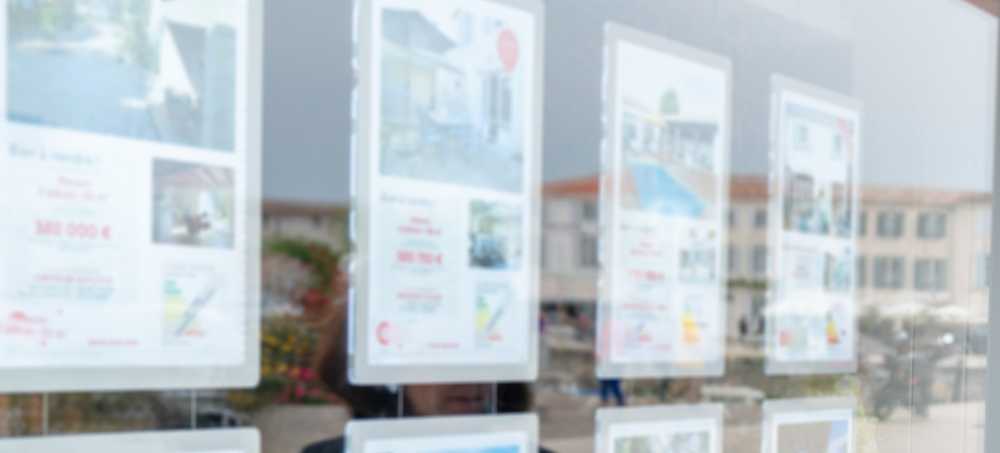 How to Add a Personal Touch in Real Estate with Digital Signage